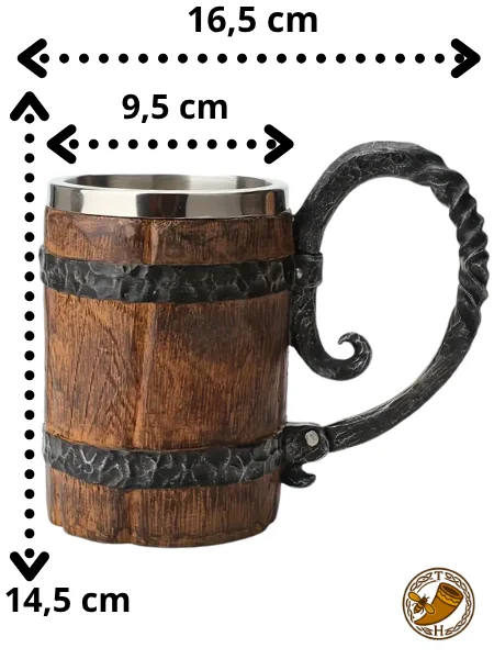 Jarra medieval de madera con acabados metálicos y gran asa de hierro forjado 55cl